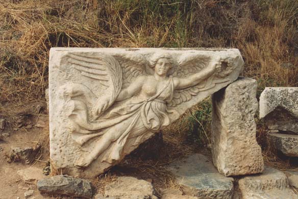 112-Statue of angel