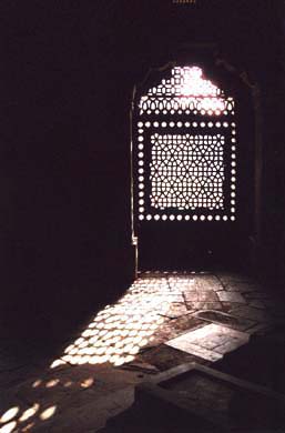 119-Barbur's tomb-2