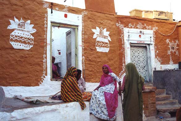 125-Jaisalmer-fort-town-scene-8