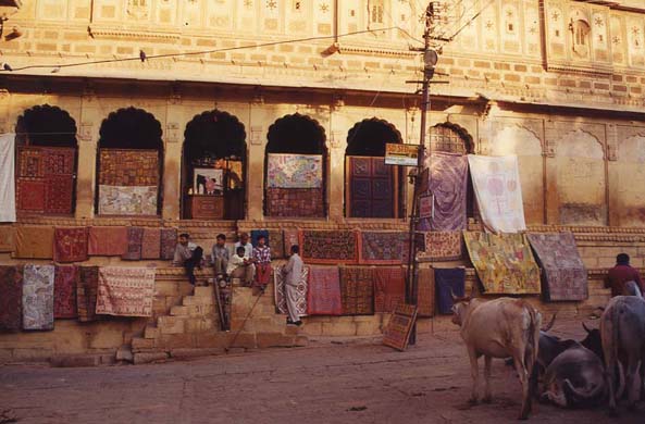 136-Jaisalmer-fort-town-scene-11
