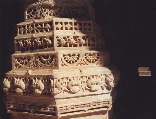 111-Ranakpur-jain-temple-16