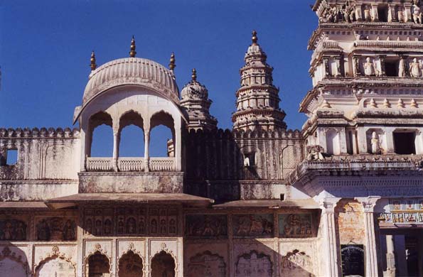 105-A-temple-at-Pushkar-1