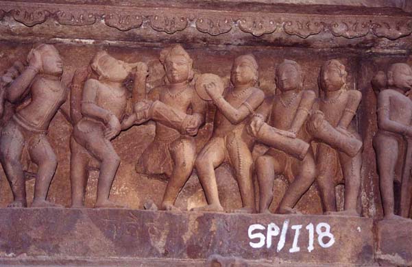 125-Frieze-11